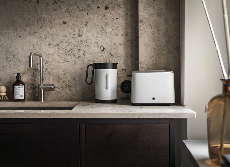 Wilfa Classic toaster and water-kettle on the kitchen bench