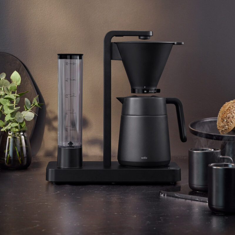 Coffee-Brewer_Performance-Thermo_CM9B-T125_Environment_Front_Sqr_LR