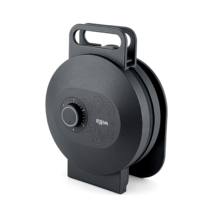 Krumkake Iron_Saga_CC2B-100_Angled_Stand_rgb_72dpi