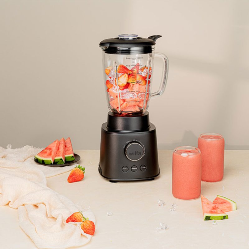 Blender_RBLP-1500B_Front-angled_environment_ver